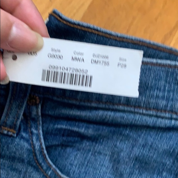 NWT Jcrew vintage crop jeans Step hem size 28 p - Picture 3 of 4